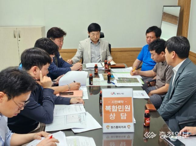 5월 서산시청 복합민원상담실에서 이뤄진 복합민원 상담
