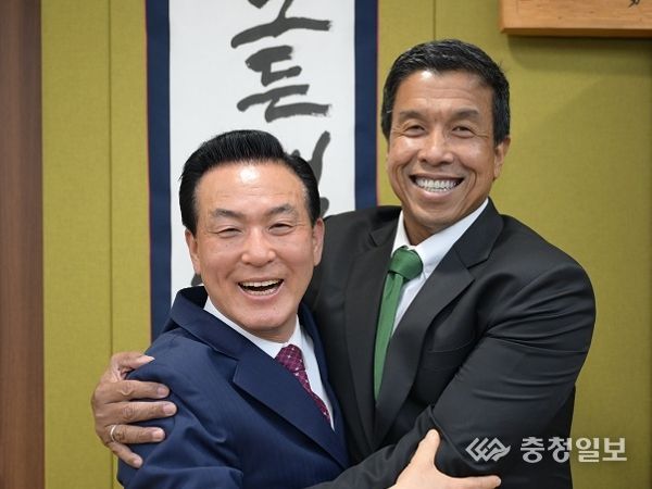 논산의 저력 확인하고, 자부심 드높인 백성현 논산시장의 뚝심: 백성현 논산시장,