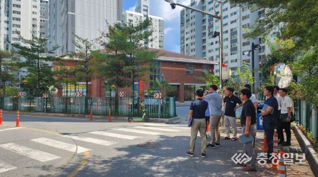 1. 천안시가 도로교통공단, 경찰서 등과 합동점검반을 구성해 일방통행 도로 89개소를 모두 조사한다.
