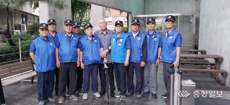 고엽제전우회 예산군지회 회원 단체사진