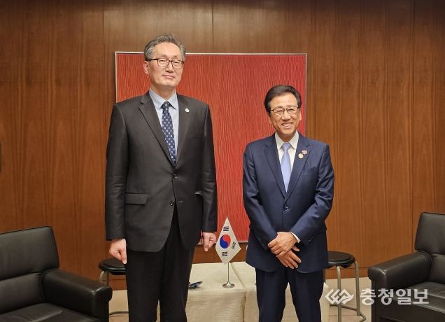 유득원 행정부시장과 아키모토 가쓰히로 삿포로 시장