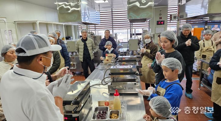 천안시는 천안시티투어의 새로운 테마코스 ‘콘빵투어’를 운영한다.